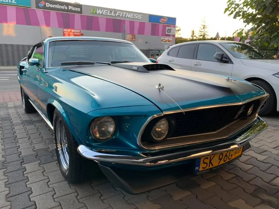 Ford Mustang Mach 1 - przód
